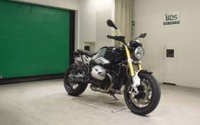 BMW R NINE T 2014