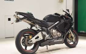 HONDA CBR600RR 2004 PC37