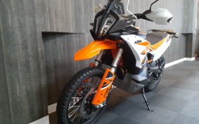 KTM 890 ADVENTURE	 R TR640