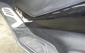 YAMAHA T-MAX 560 T 2021 SJ19J