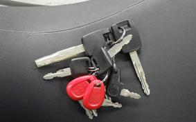 SUZUKI Vｽﾄﾛｰﾑ650XT 2015