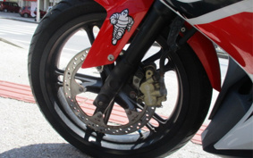 YAMAHA YZF-R125 RE06