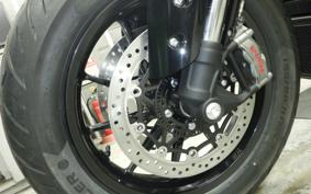 TRIUMPH ROCKET III ストームR 2025