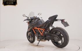 KTM 1290 SUPER DUKE R 2020