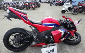 HONDA CBR600RR 2018 PC40