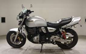 SUZUKI INAZUMA 1200 (GSX1200) 1999