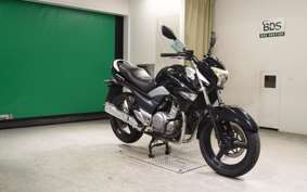 SUZUKI GSR250 2024