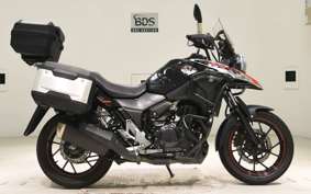SUZUKI Vｽﾄﾛｰﾑ250A