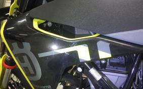 HUSQVARNA 701SM 2024