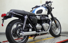 TRIUMPH BONNEVILLE T100 2017 DAD70G