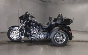 HARLEY  HARLEY FLHTCUTG1750 TRIKE  MAD