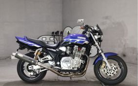 YAMAHA XJR1300 1998 RP01J