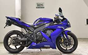 YAMAHA YZF-R1 2004