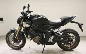 HONDA CB650R E-Clutch 2025 RH17