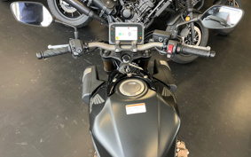 HONDA CB650R E-Clutch 2025 RH17