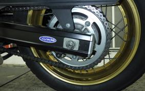 SUZUKI Vｽﾄﾛｰﾑ650XTA 2018 C733A