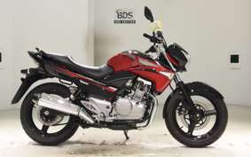 SUZUKI GSR250