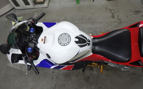 HONDA CBR600RR A 2015 PC40