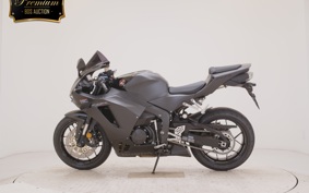 HONDA CBR600RR 2024 PC40
