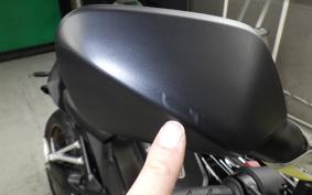 HONDA CB650R E-Clutch 2026 RH17