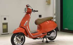 VESPA PRIMAVERA 125