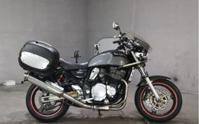 SUZUKI INAZUMA 1200 GV76A