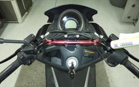 YAMAHA N-MAX 2015 SE86J