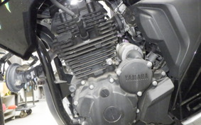 YAMAHA FZ25
