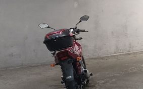 YAMAHA YBR125 RE05