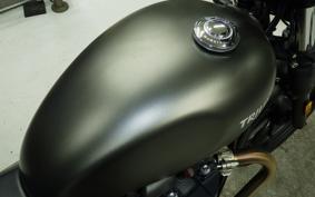 TRIUMPH STREET TWIN 2022