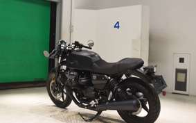 MOTO GUZZI V7 STONE 2023