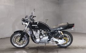 KAWASAKI ZEPHYR1100 ZRT10A