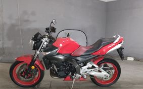 SUZUKI GSR600 B9111