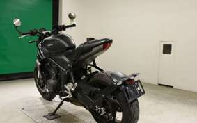 TRIUMPH TRIDENT 660 2022