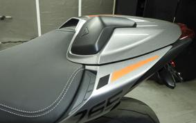 TRIUMPH STREET TRIPLE RS 2023