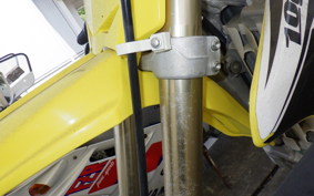 SUZUKI RM-Z250 2002