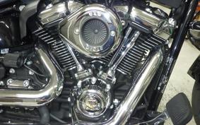 HARLEY FLBS 1870 2022