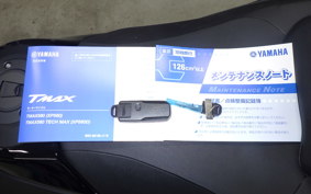 YAMAHA T-MAX 560 T 2026 SJ21J