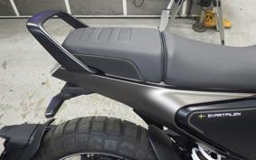 HUSQVARNA SVARTPILEN 401 2024