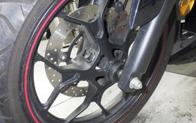 YAMAHA YZF-R25 RG10J