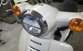 HONDA C110 SUPER CUB