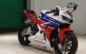 HONDA CBR600RR GEN 3 PC40