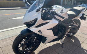 HONDA CBR650R 2023 RH03