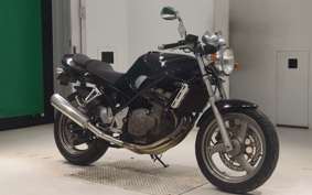 SUZUKI BANDIT 250 GJ74A