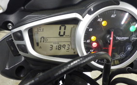 TRIUMPH STREET TRIPLE 2016