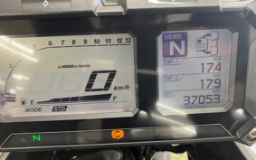 YAMAHA MT-09 Tracer 2015 RN36J