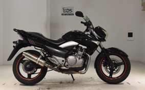 SUZUKI GSR250