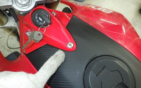 APRILIA DORSODURO 750 2009