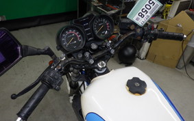 YAMAHA RZ350 1982 4U0