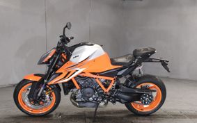 KTM 1290 SUPER  DUKE R EVO V3940